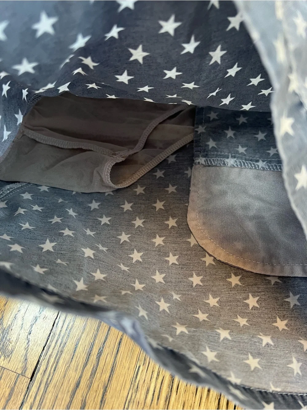 Chubbies Men Medium Blue Star Print Swim Trunks 5'' Inseam Americana Liner USA